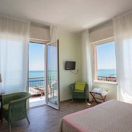 Hotel Bianchi Nicola Порто-Реканати Экстерьер фото