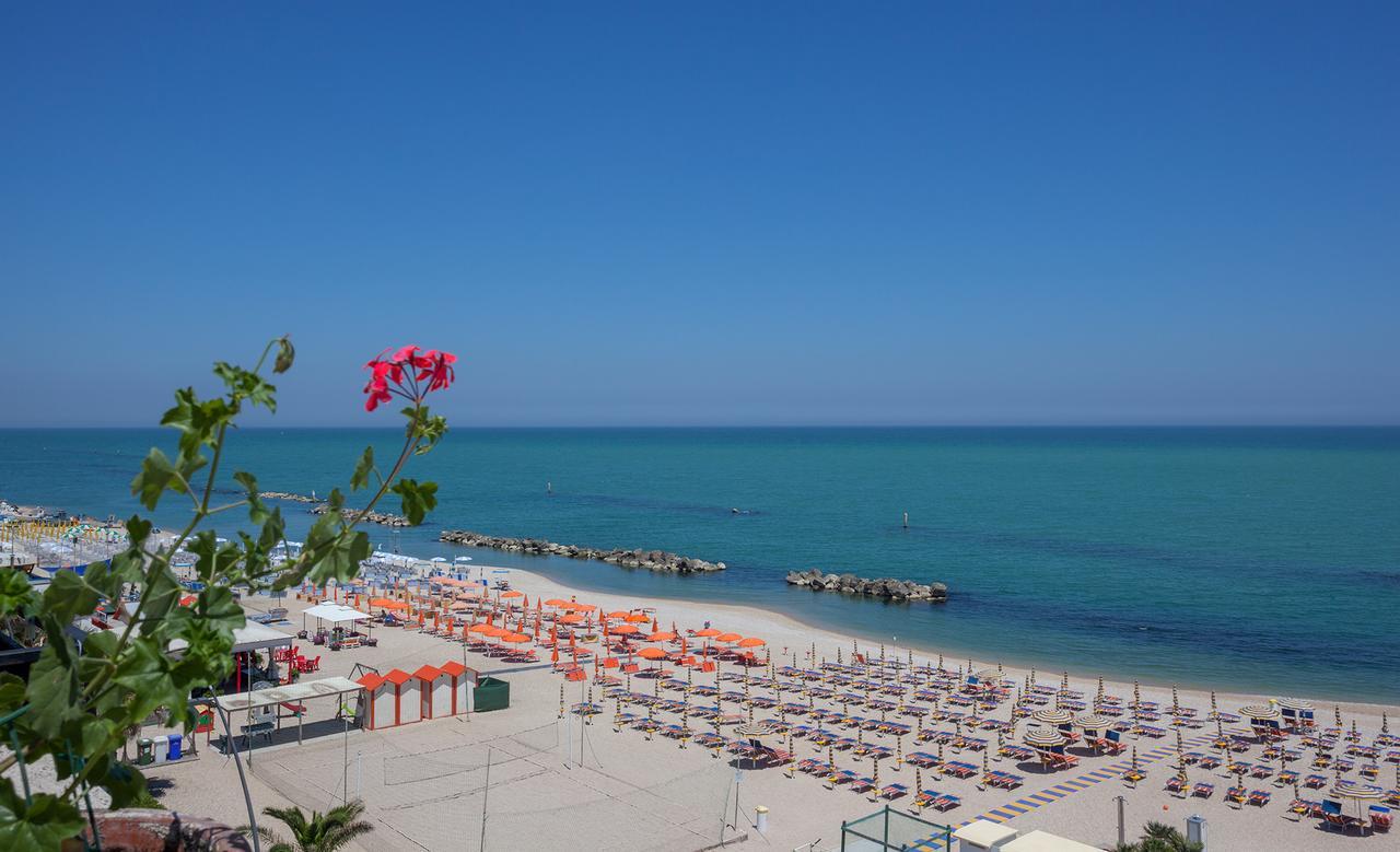 Hotel Bianchi Nicola Порто-Реканати Экстерьер фото
